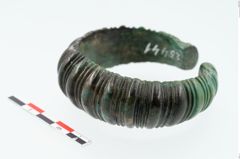 Foto von Bronzemelonenarmreif (NHMW-PRAE-025441)